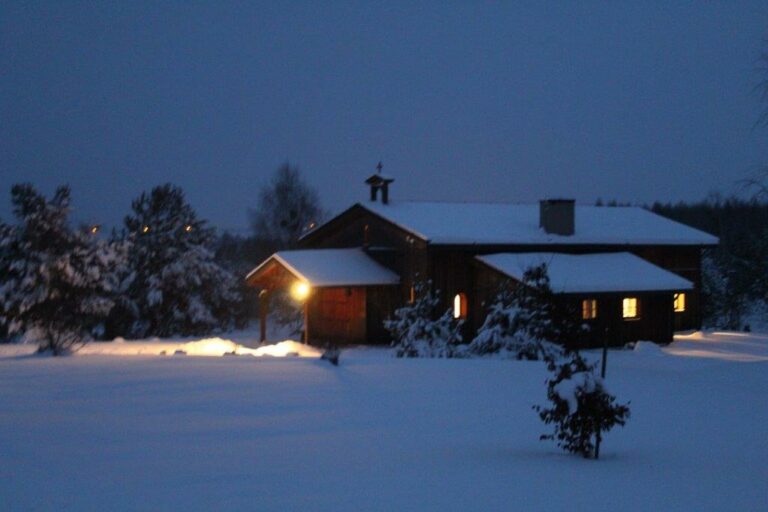 Klasztor noca 1 768x512